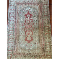 Margot 4.5’ x 6 - Medium Area Rug